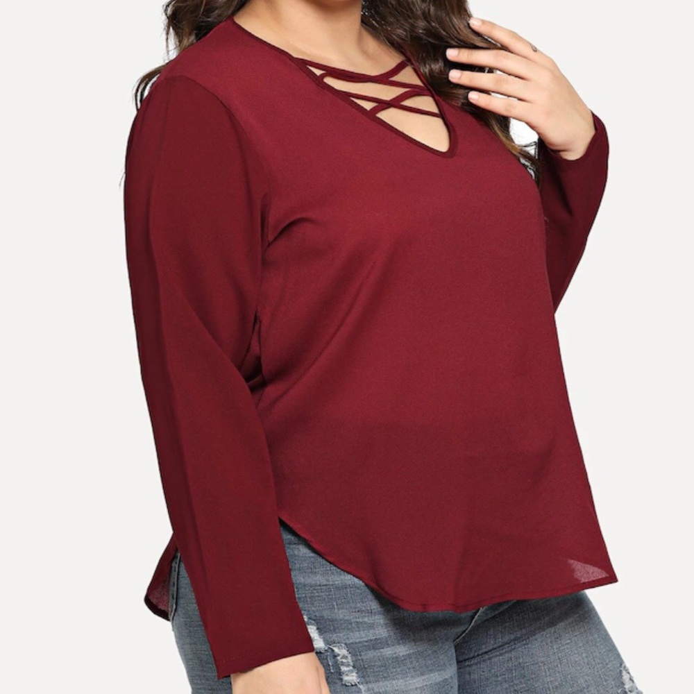 DELIGHTFUL DEALS 💰 Criss Cross Blouse - Picture 4 of 4